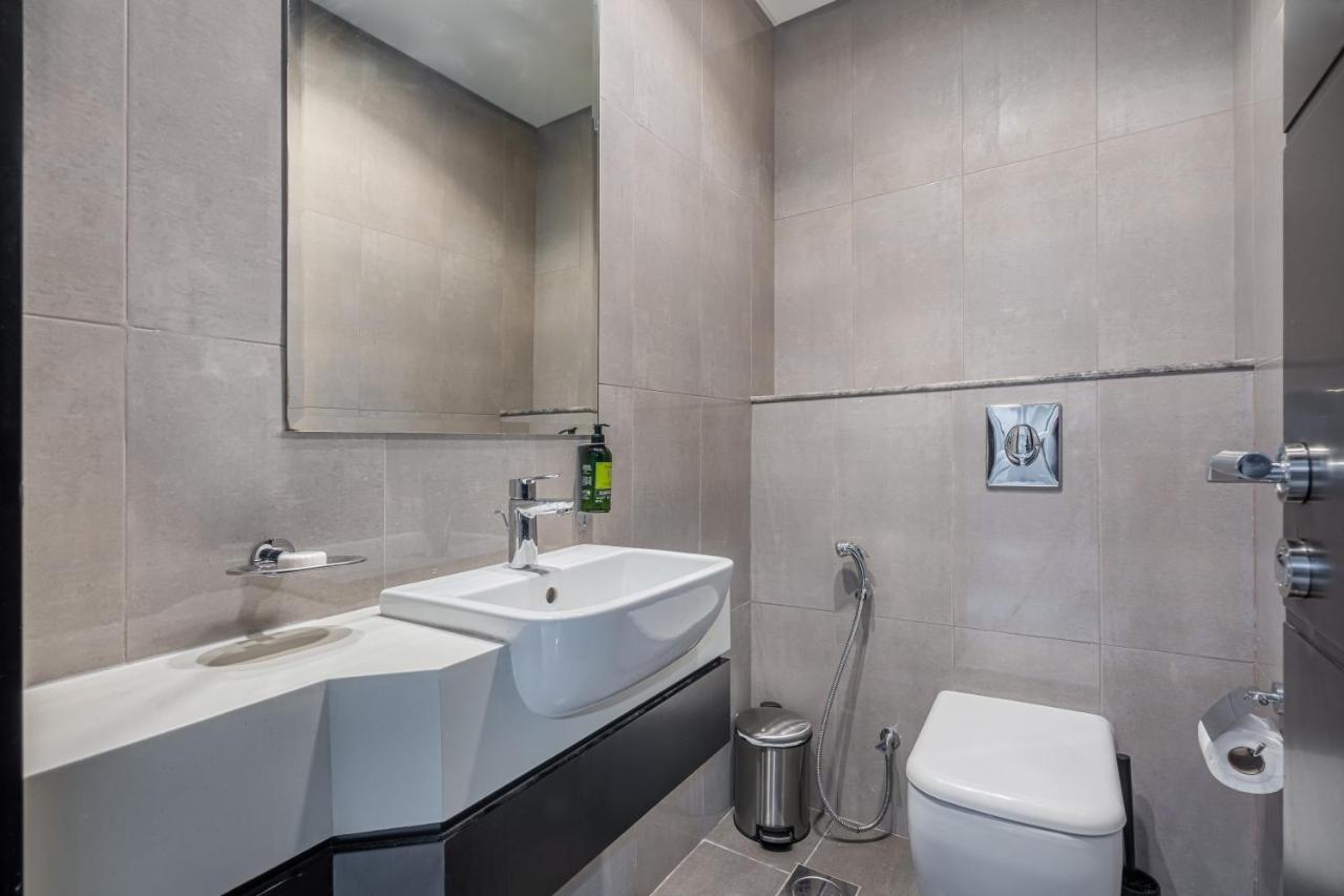 Citihome - 1Br At Merano Tower By Damac Dubai Luaran gambar